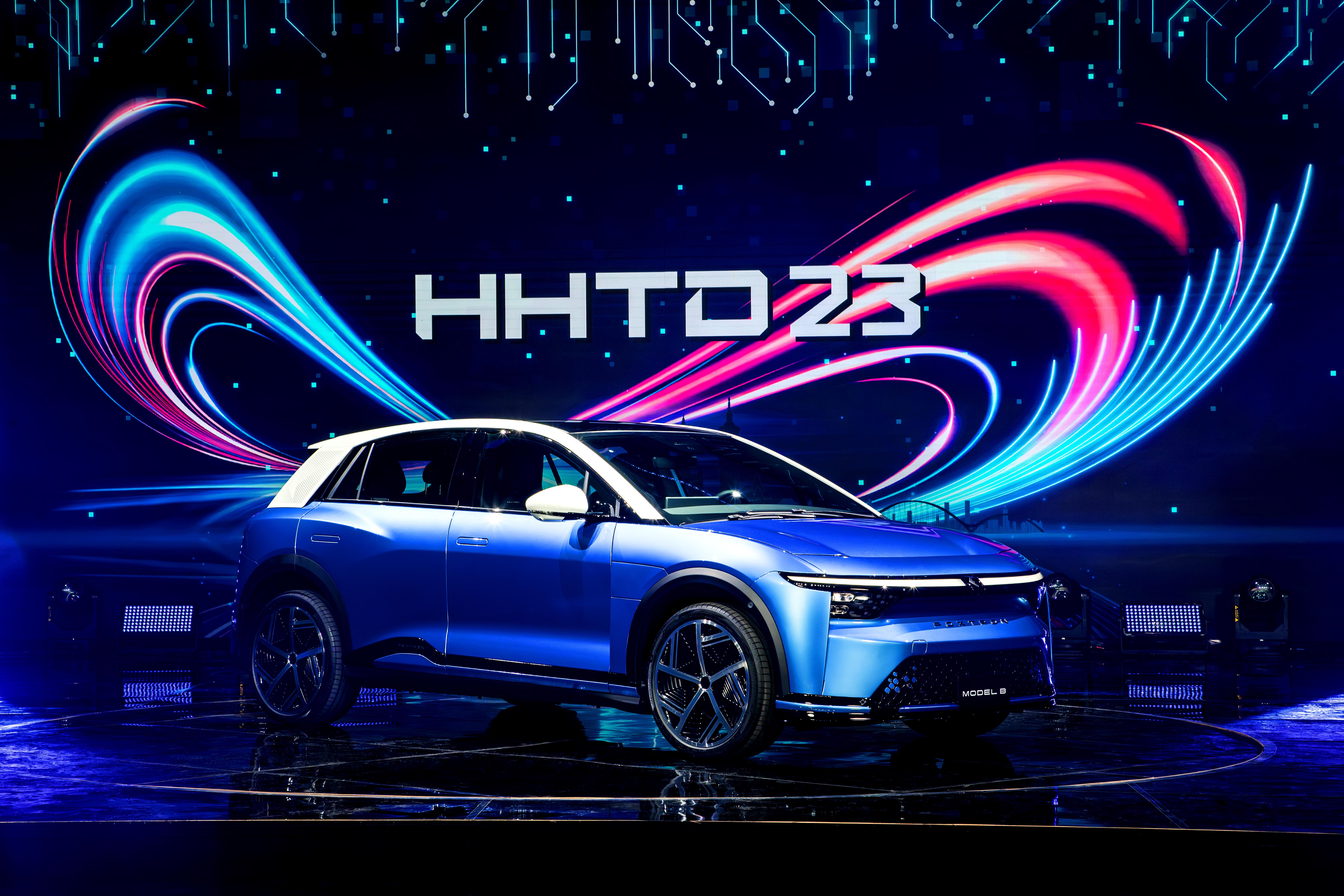 HHTD23智慧製造 智慧城市 智慧電動車三大主題 規模更勝以往 與NVIDIA攜手打造AI伺服器最吸睛 多款電動車一字排開最震撼