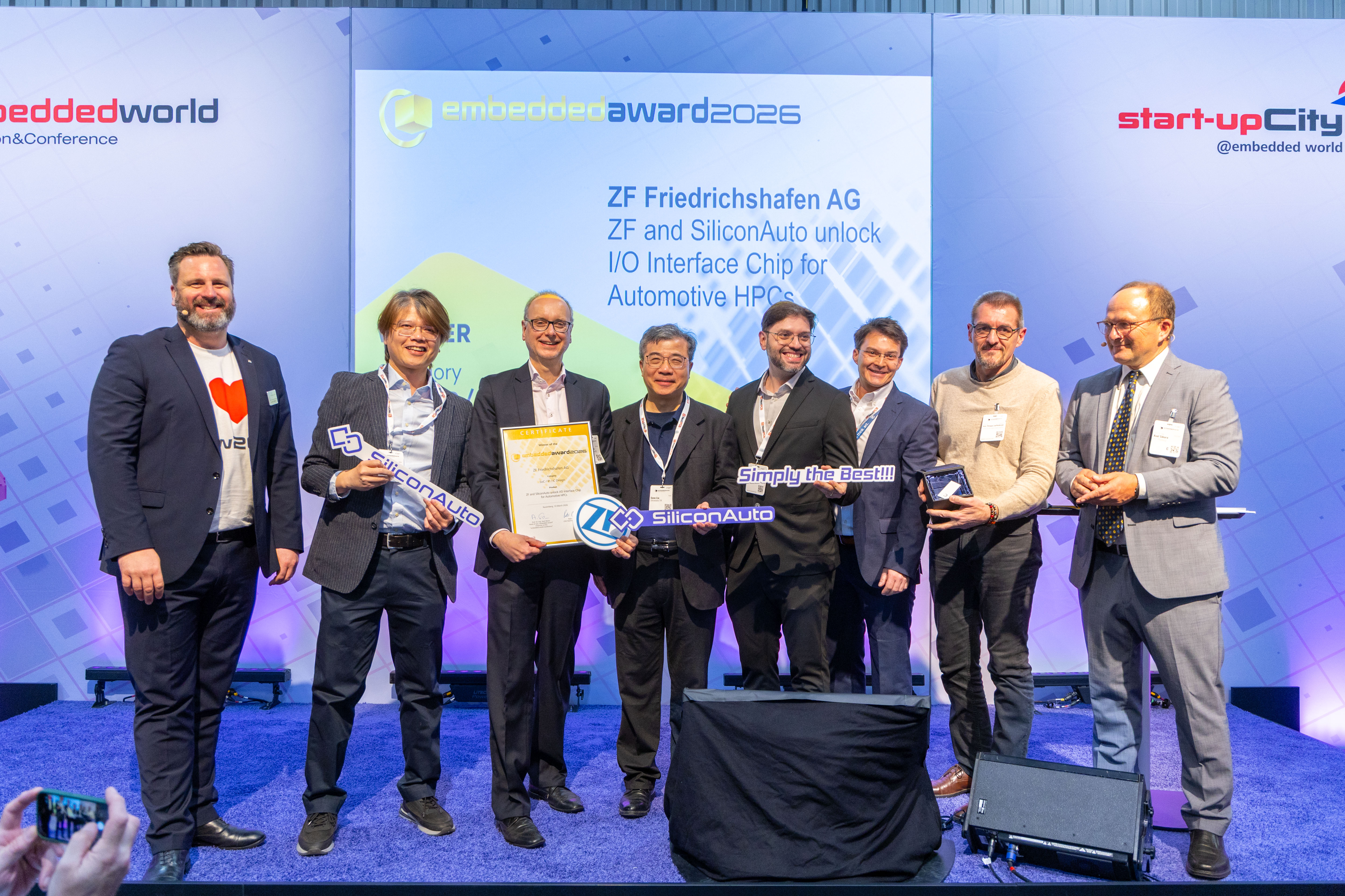 ZF ADAS 解決方案結合鴻軒科技 XMotiv™ M3 微型控制界面 獲頒 2026 Embedded Award 殊榮
