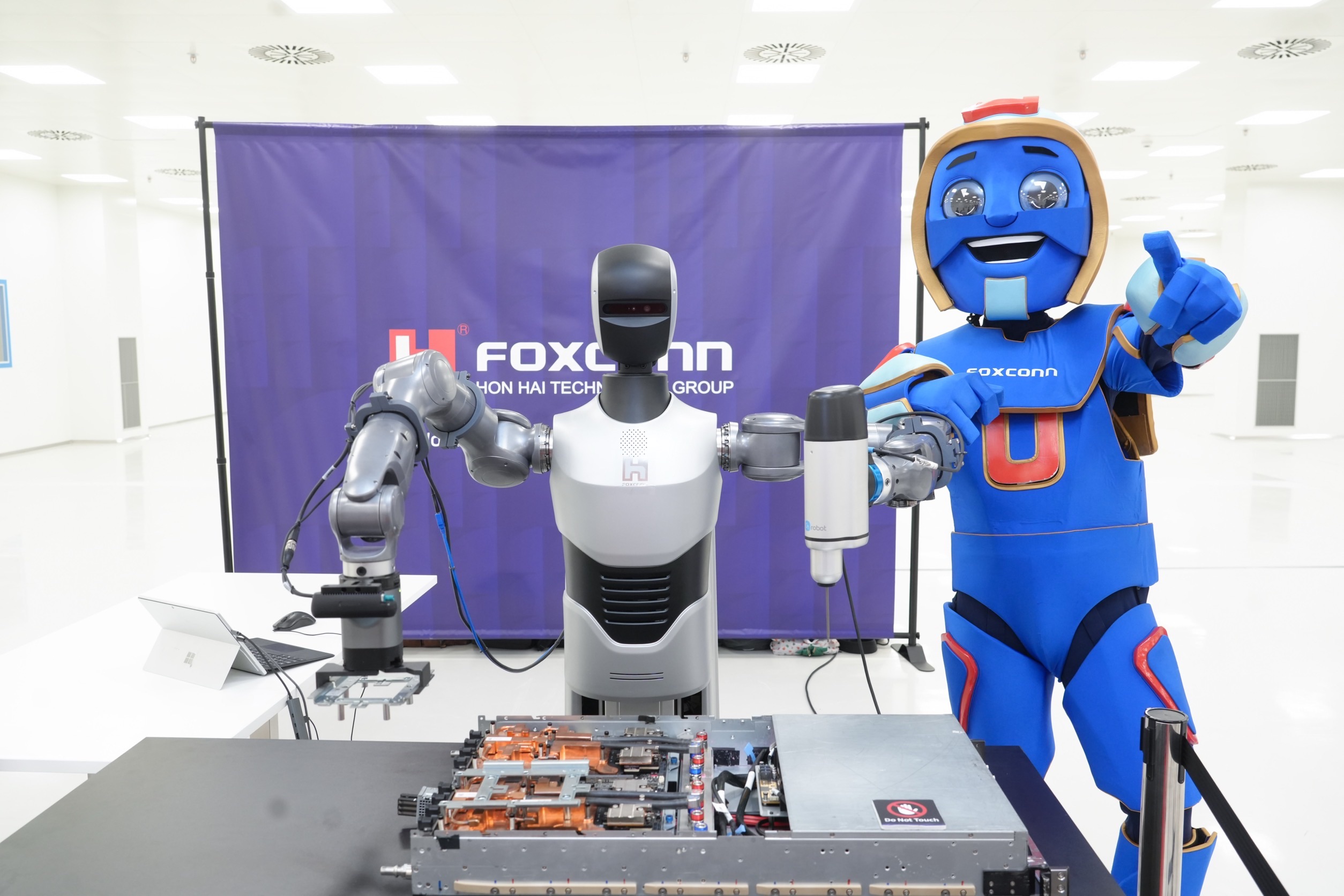 Foxconn Czech Tech Day Showcases  Cutting-Edge AI, Robotics, and Electric Mobility